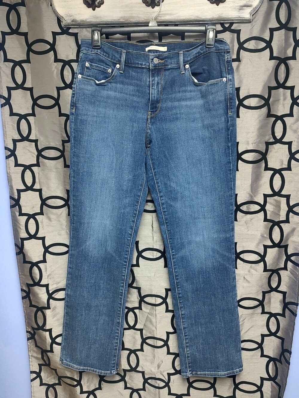 Levi's 505 Straight Leg Size 32 Jeans